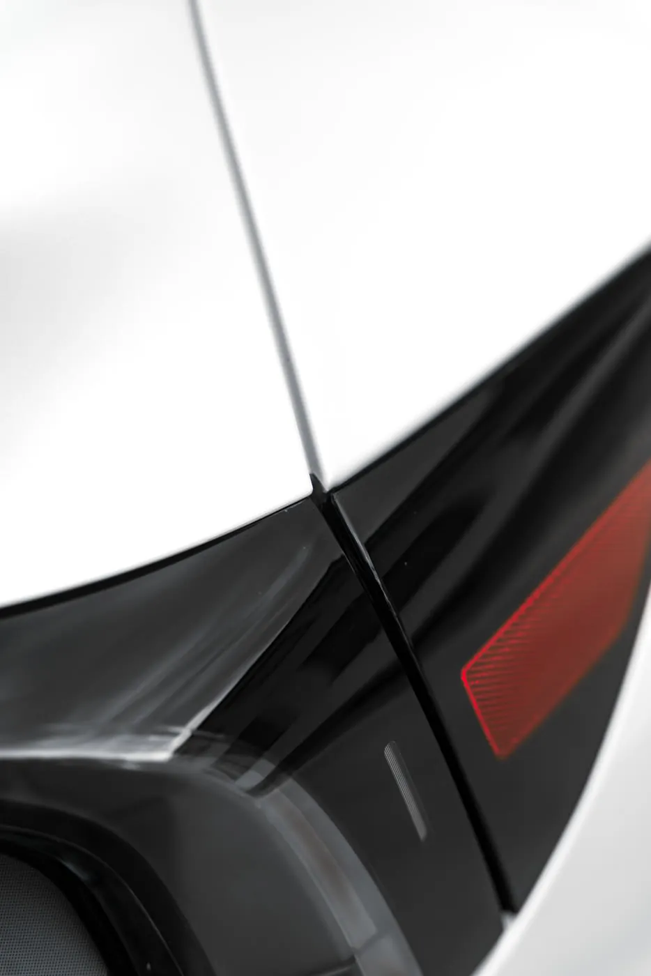 TESLA MODEL Y - asset 16