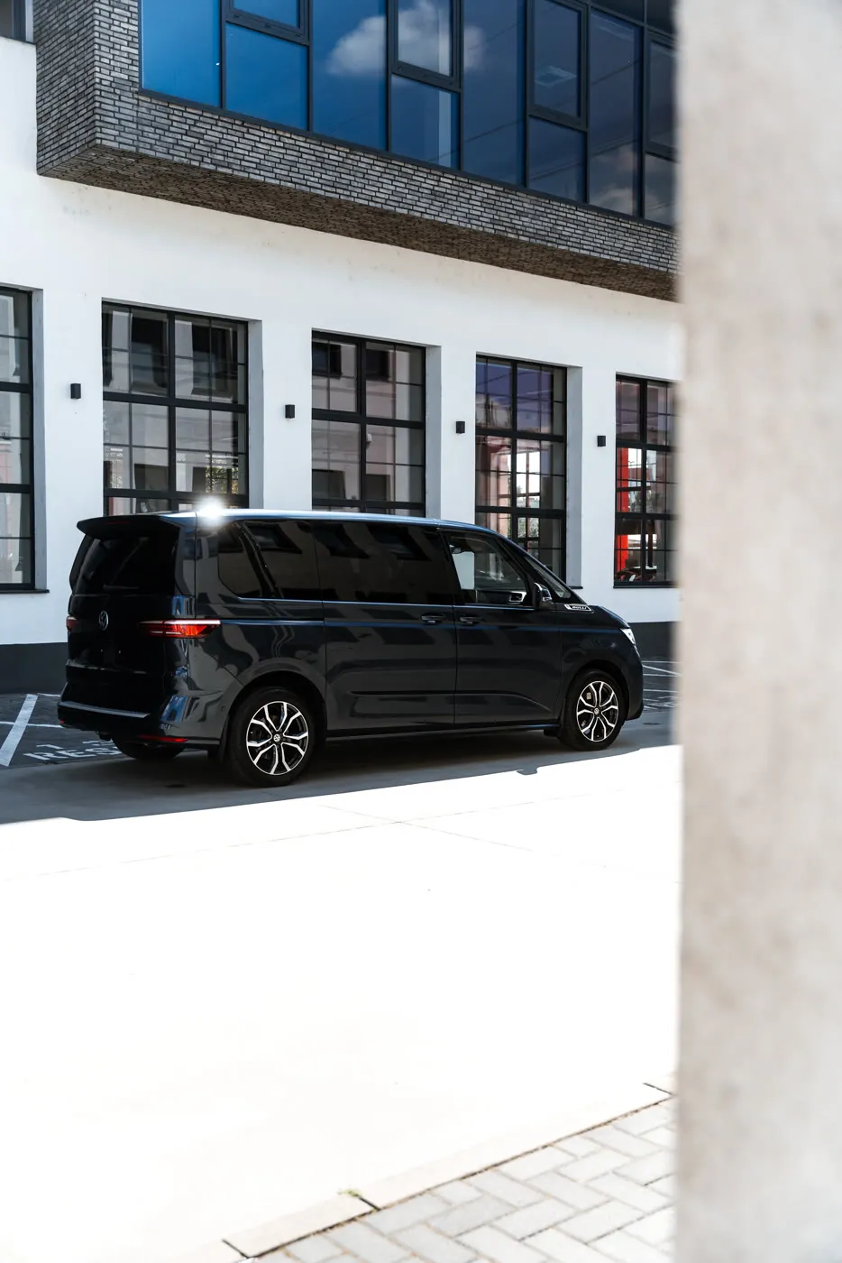 VOLKSWAGEN MULTIVAN T7 - asset 17