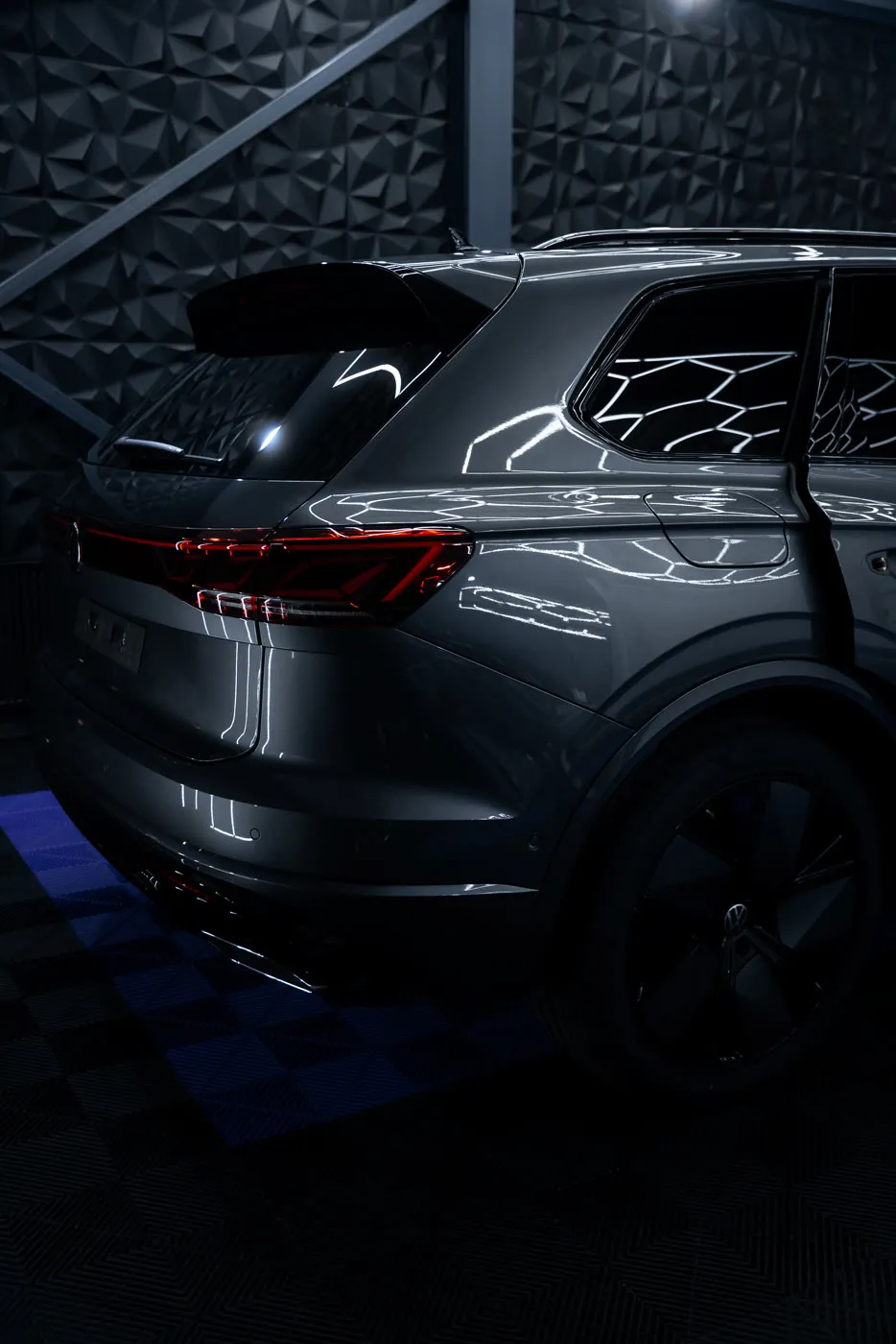 VOLKSWAGEN TOUAREG - asset 2